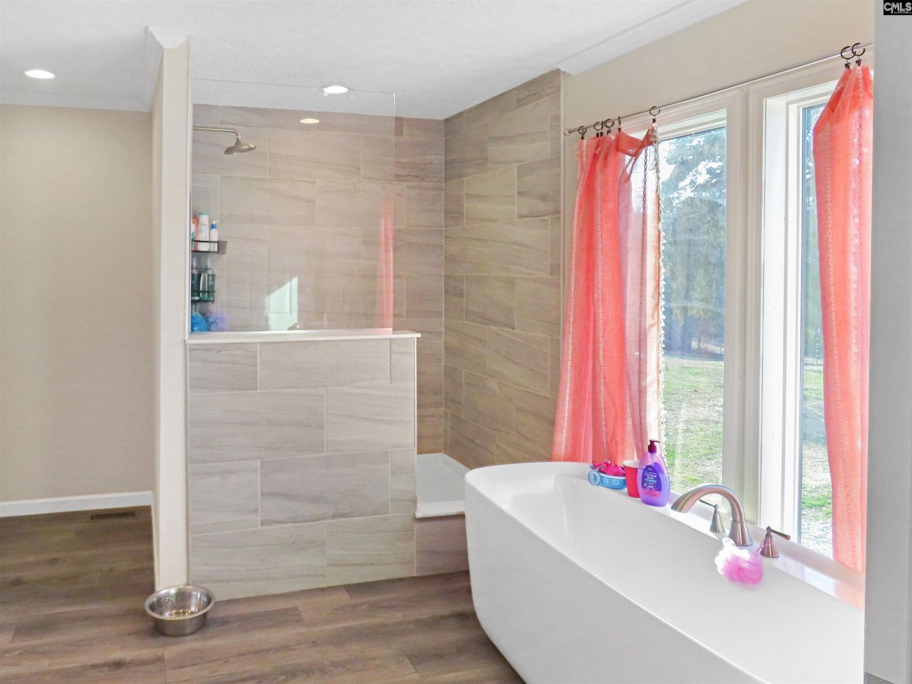 7710 Ridge Road  Photo 19