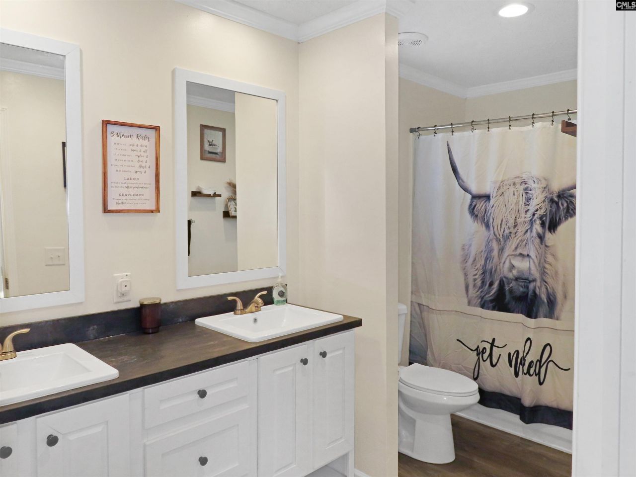 7710 Ridge Road  Photo 24