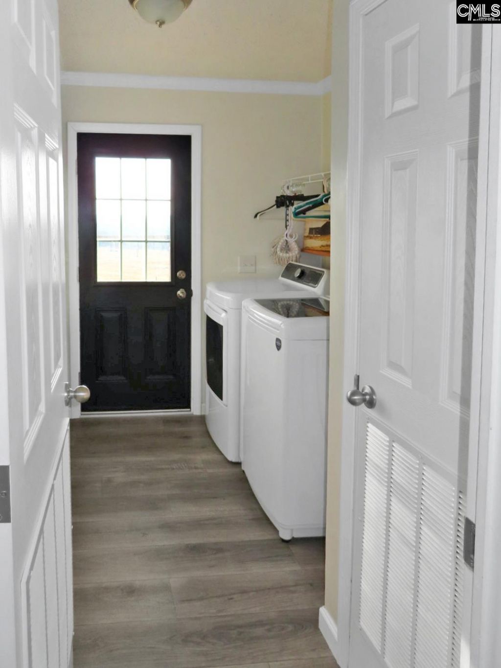 7710 Ridge Road  Photo 25