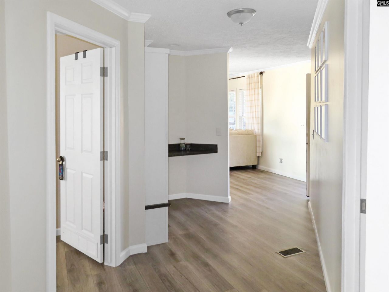 7710 Ridge Road  Photo 27