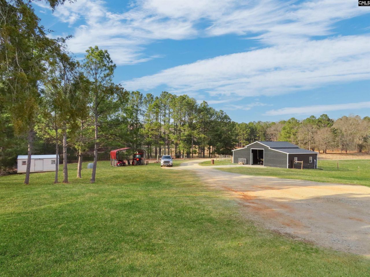 7710 Ridge Road  Photo 5