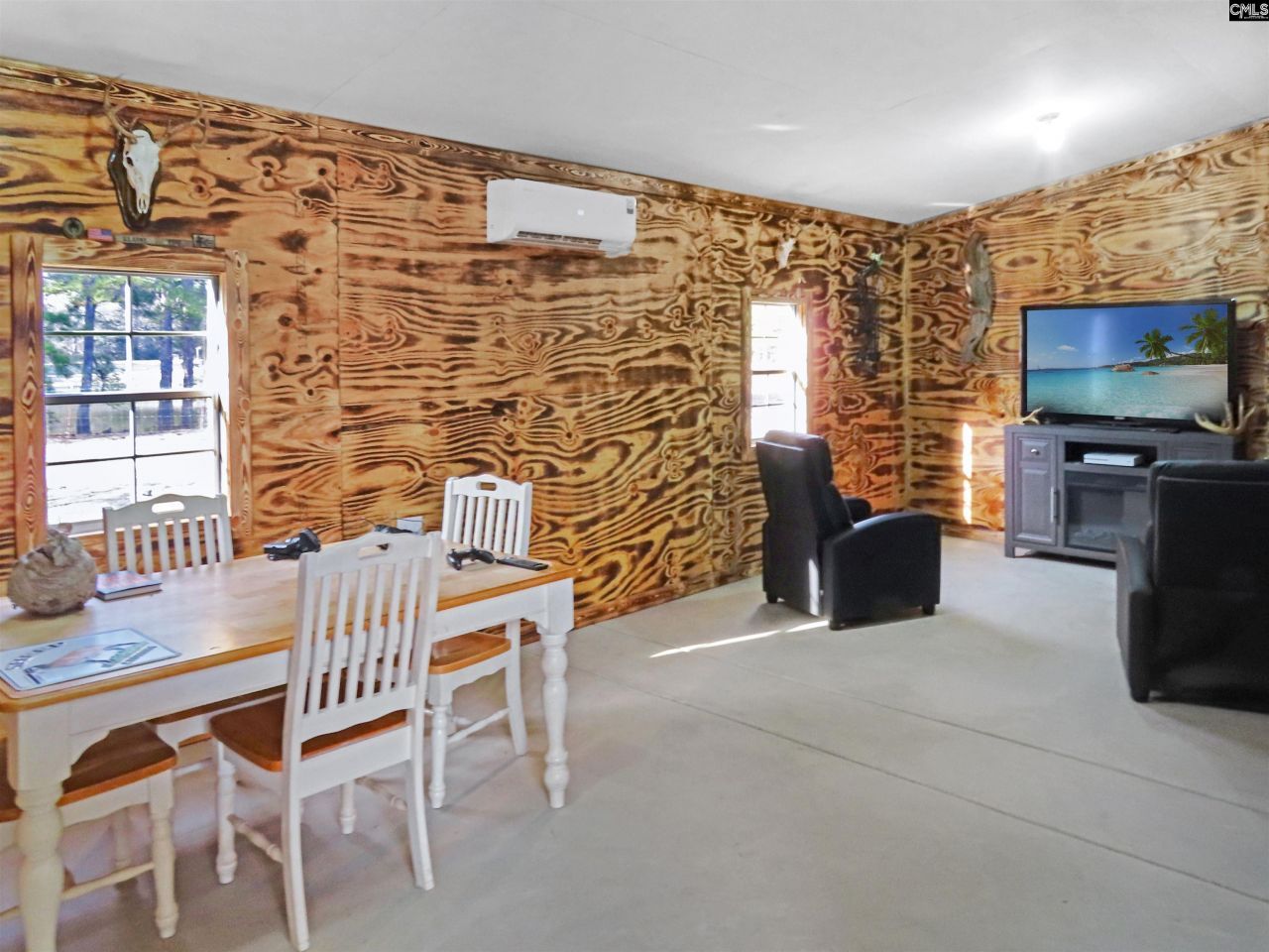 7710 Ridge Road  Photo 7