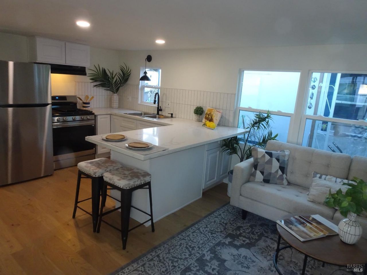 700 Shady Glen Avenue, Vacaville, CA 95688 Main Photo