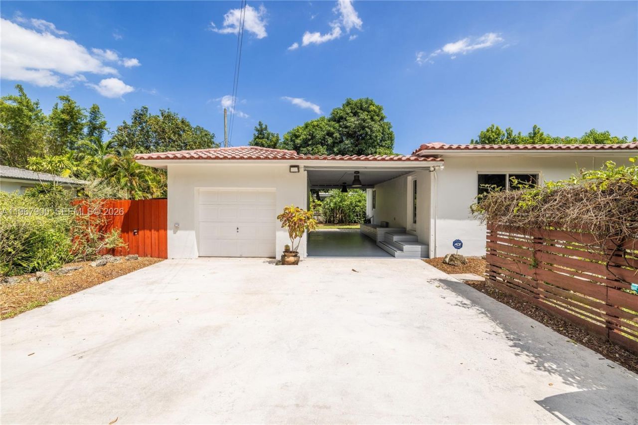 801 NE 118th St, Biscayne Park, FL 33161 Photo