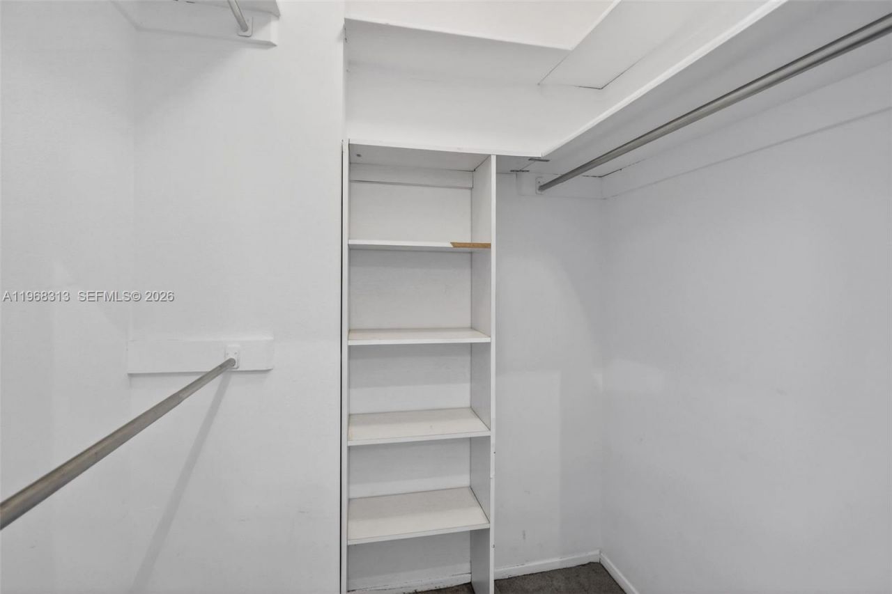 1980 S Ocean Dr, Unit 21E, Hallandale Beach, FL 33009 Photo