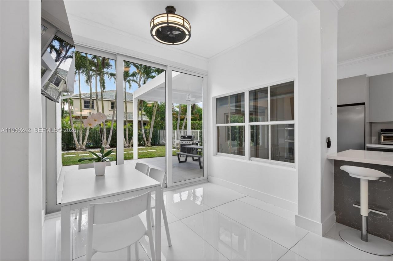 4115 Sabal Ridge Cir , Weston, FL 33331 Photo