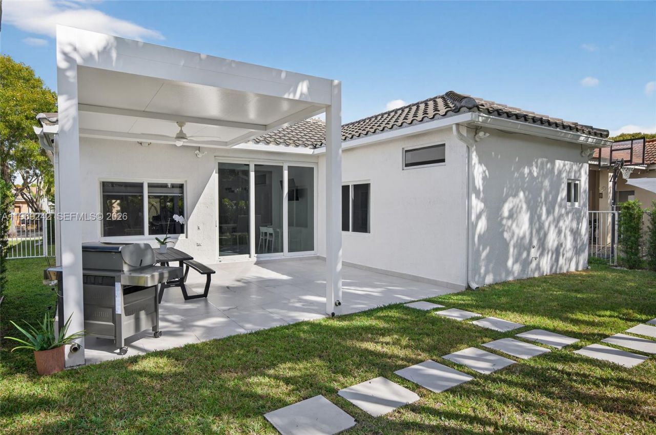 4115 Sabal Ridge Cir , Weston, FL 33331 Photo