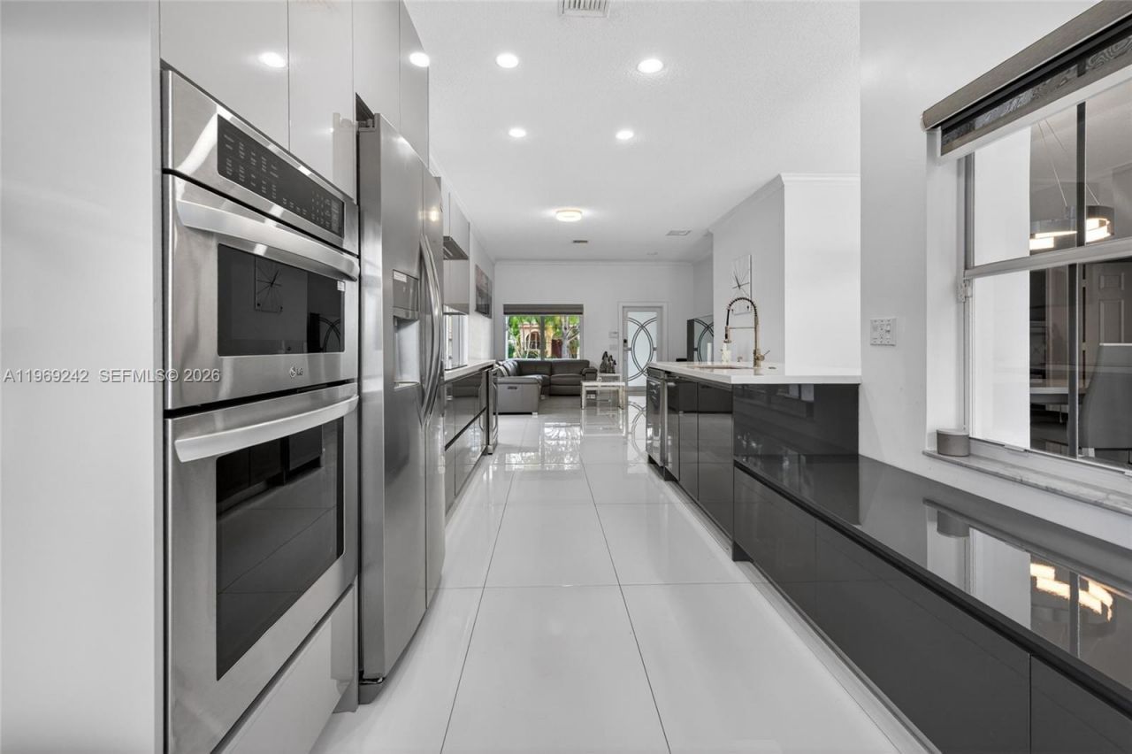 4115 Sabal Ridge Cir , Weston, FL 33331 Photo