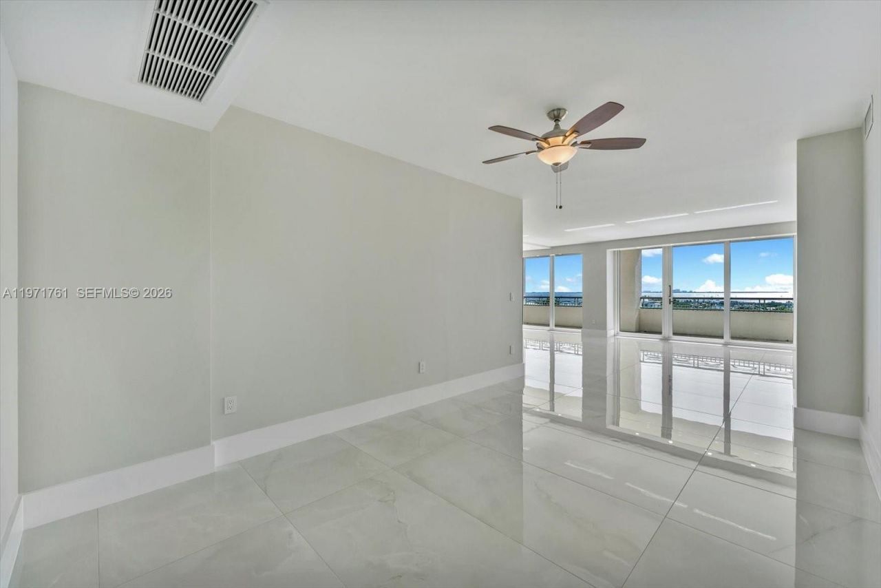 3400 SW 27th Ave , Unit 602, Miami, FL 33133 Photo