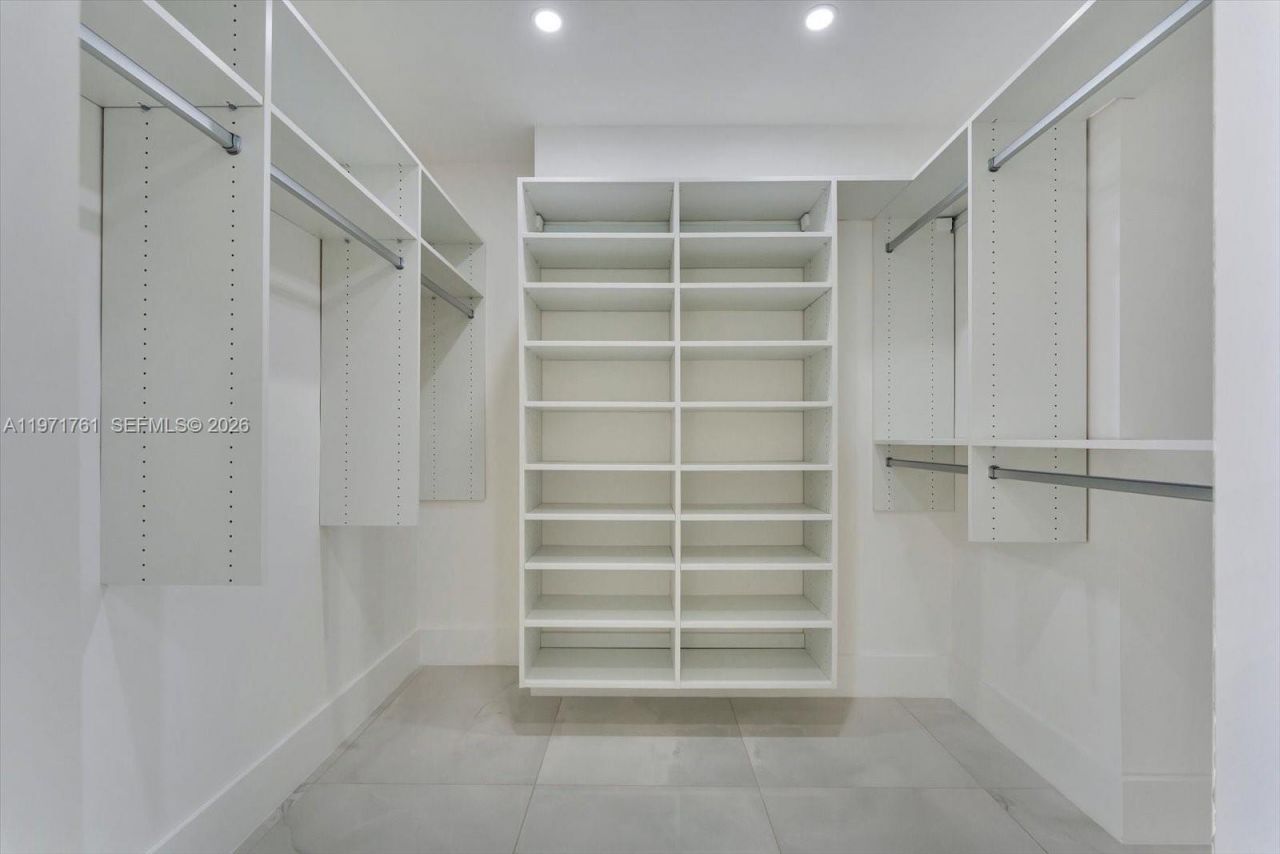 3400 SW 27th Ave, Unit 602, Miami, FL 33133 Photo