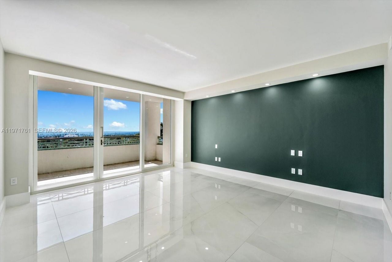 3400 SW 27th Ave, Unit 602, Miami, FL 33133 Photo