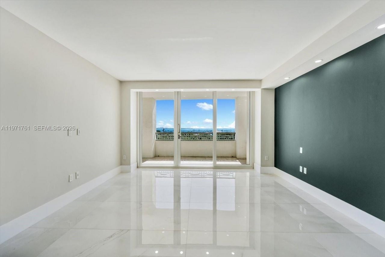 3400 SW 27th Ave, Unit 602, Miami, FL 33133 Photo