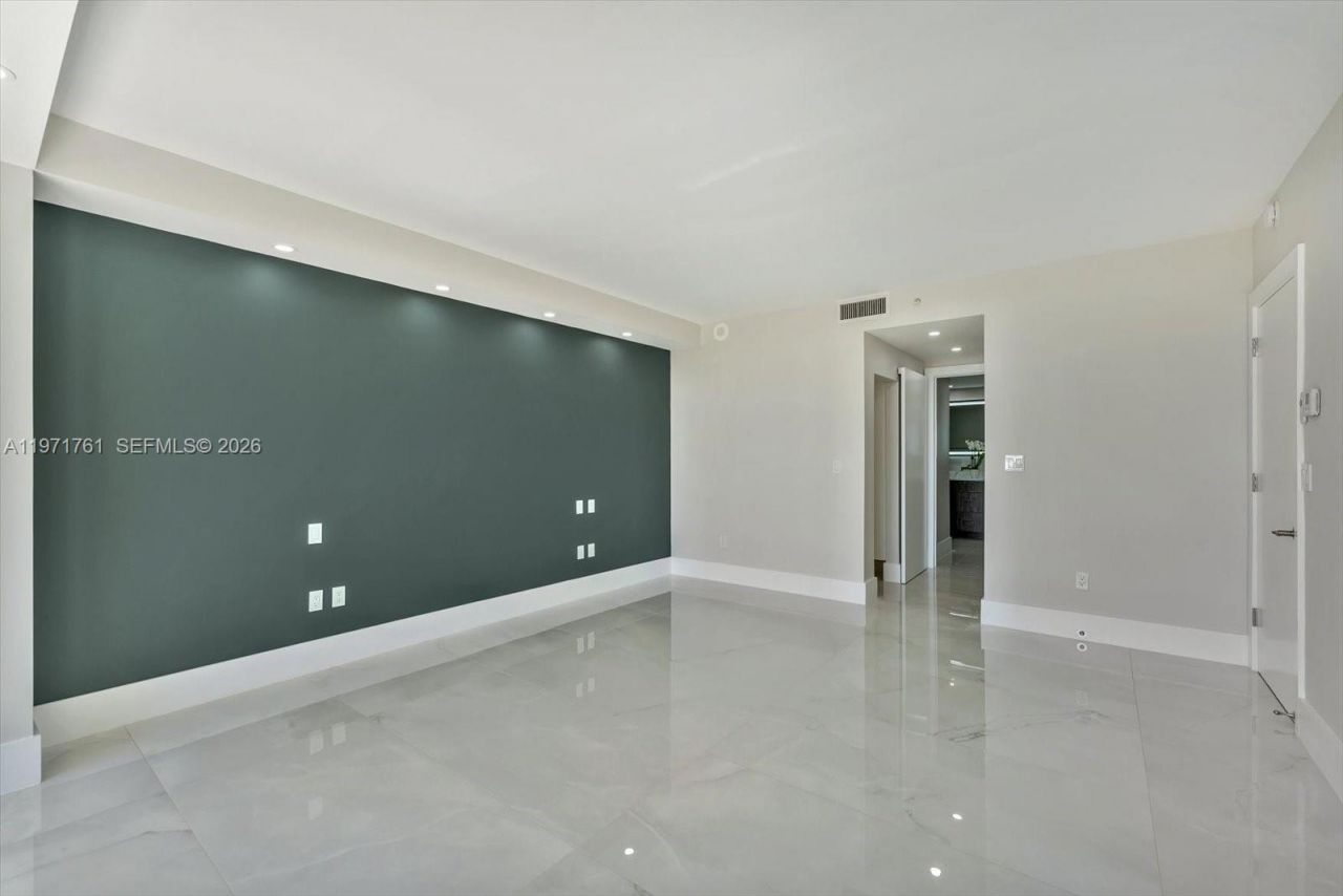 3400 SW 27th Ave, Unit 602, Miami, FL 33133 Photo