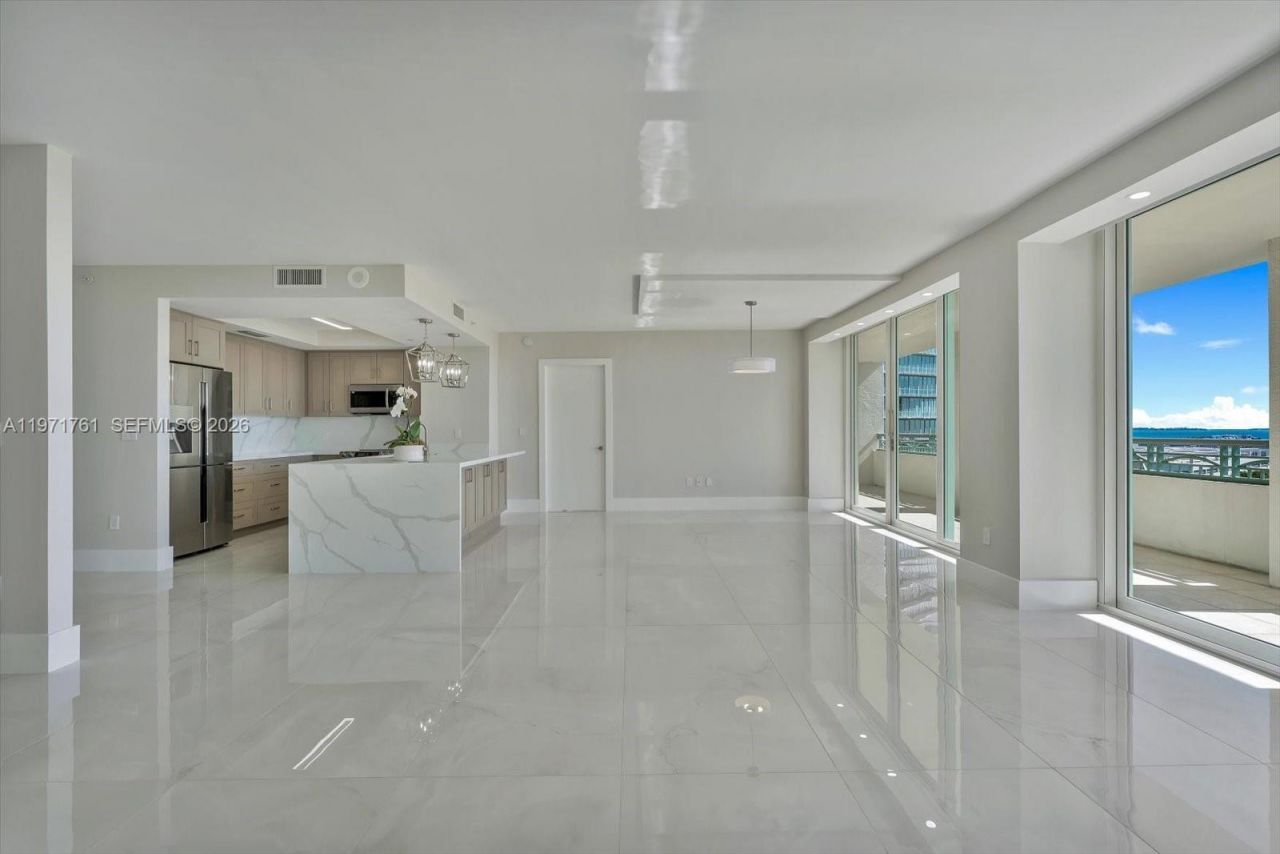 3400 SW 27th Ave, Unit 602, Miami, FL 33133 Photo