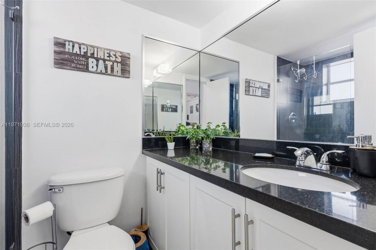 7904 West Dr, Unit 106, North Bay Village, FL 33141 Photo