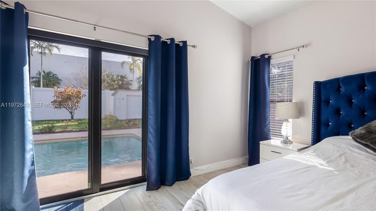 9986 NW 52nd St, Sunrise, FL 33351 Photo