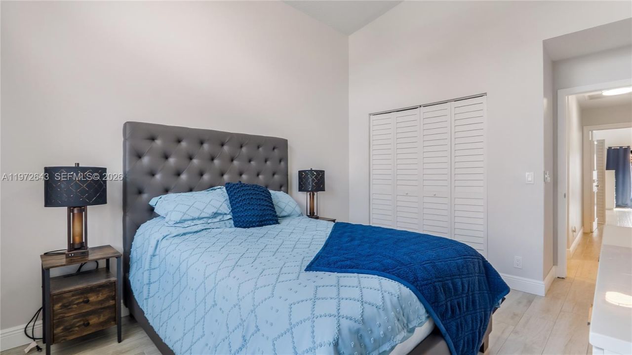 9986 NW 52nd St, Sunrise, FL 33351 Photo