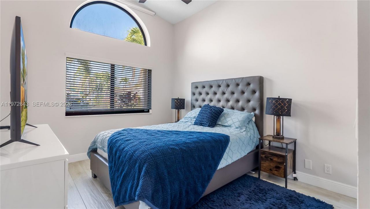 9986 NW 52nd St, Sunrise, FL 33351 Photo