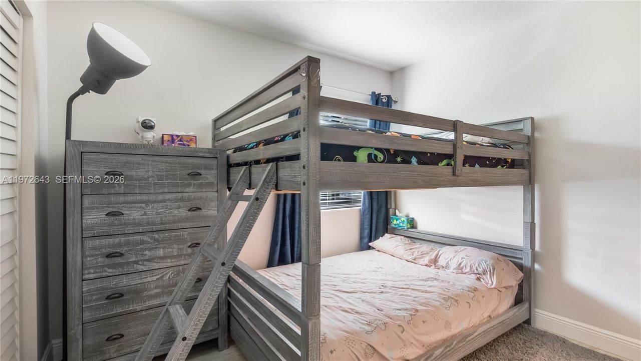 9986 NW 52nd St, Sunrise, FL 33351 Photo