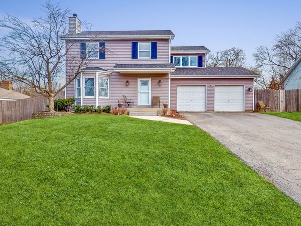 6025 Leonard Avenue, Downers Grove, IL 60516