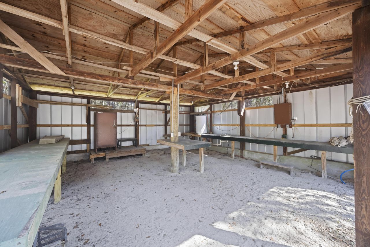 9168 Old Georgetown Road Photo 10