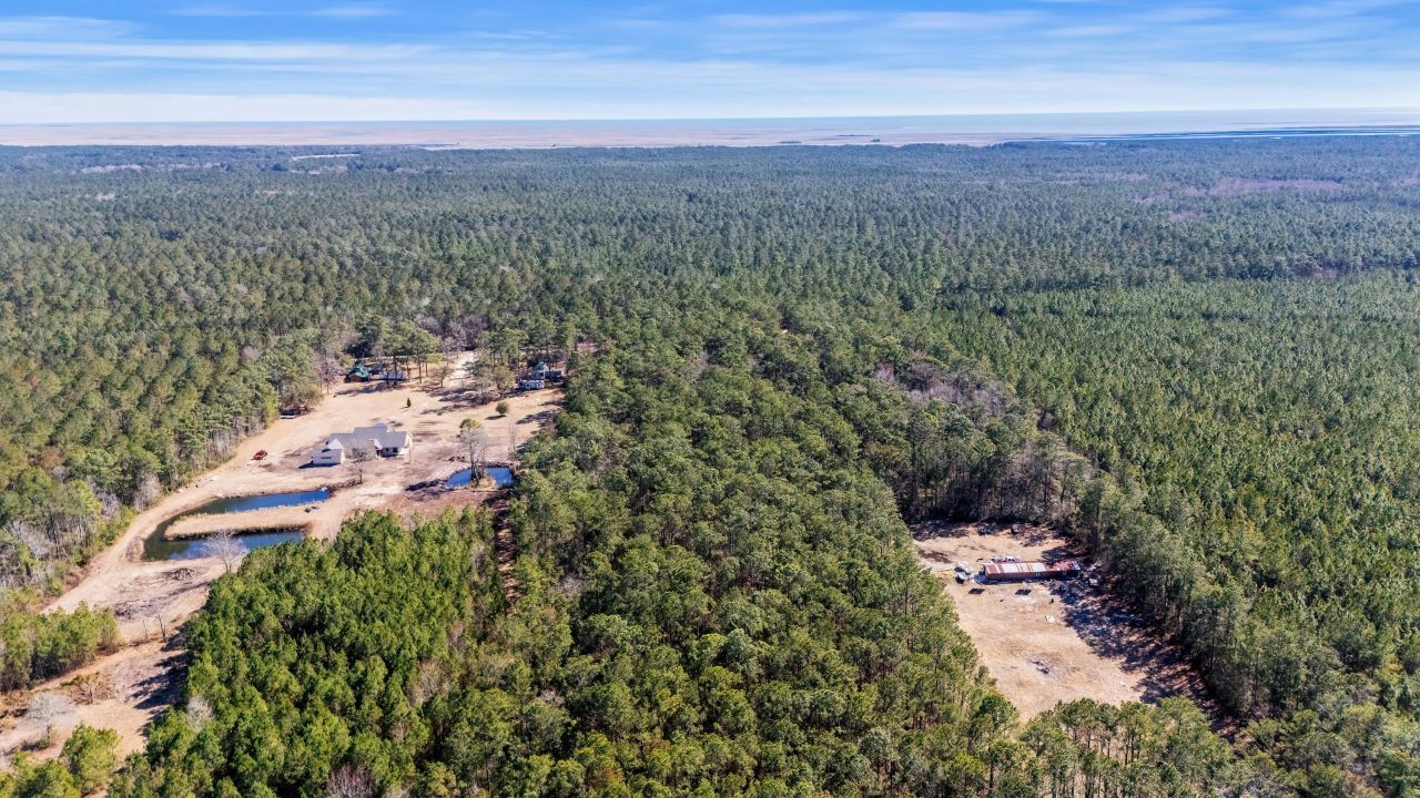 9168 Old Georgetown Road Photo 37