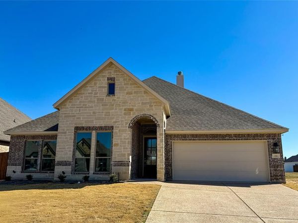 124 mockingbird hill, Joshua, TX 76058