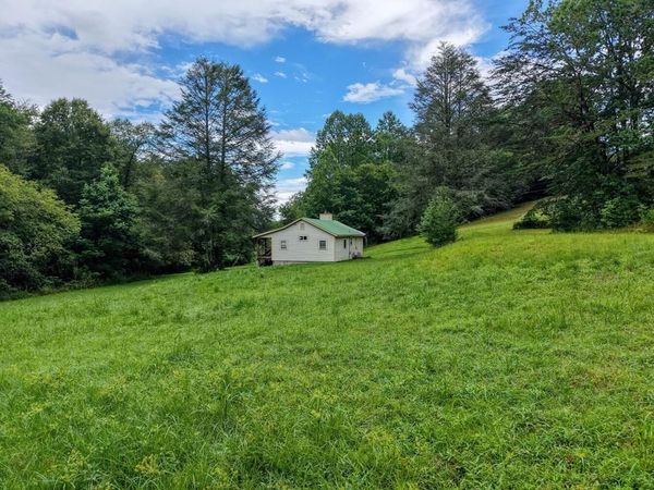 580 Emmaus Road, Epworth, GA 30541