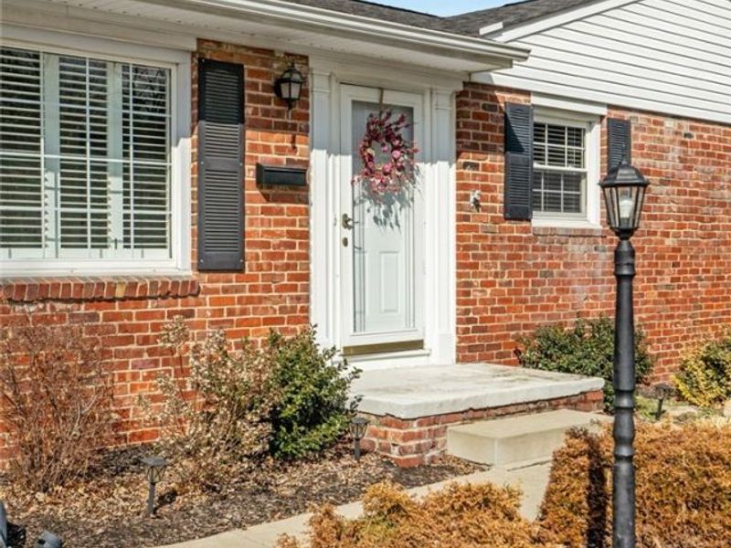 271 Manor Avenue NW, Canton, OH 44708 Photo 3