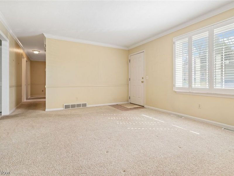 271 Manor Avenue NW, Canton, OH 44708 Photo 4