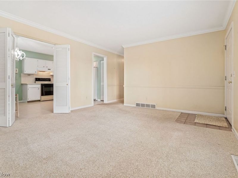 271 Manor Avenue NW, Canton, OH 44708 Photo 5