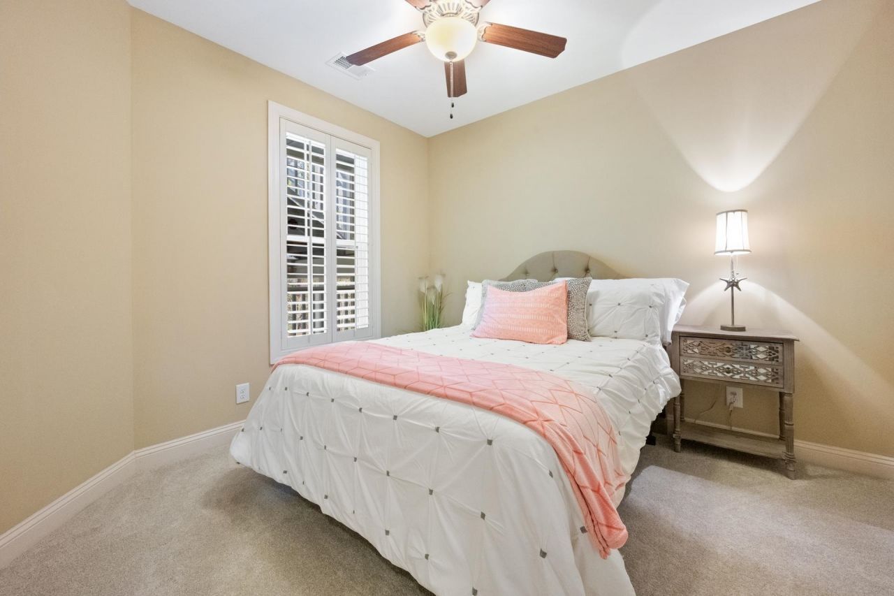 48 Mingo Dr.  Photo 17