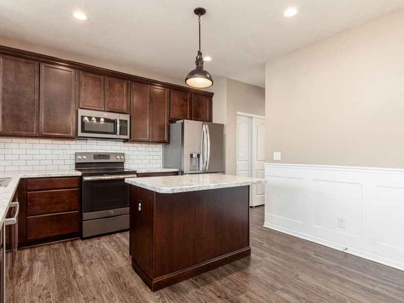 160 Chestnut Commons Drive, Commercial Point, OH 43116 Photo 15