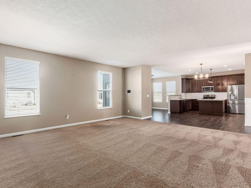 160 Chestnut Commons Drive, Commercial Point, OH 43116 Photo 20