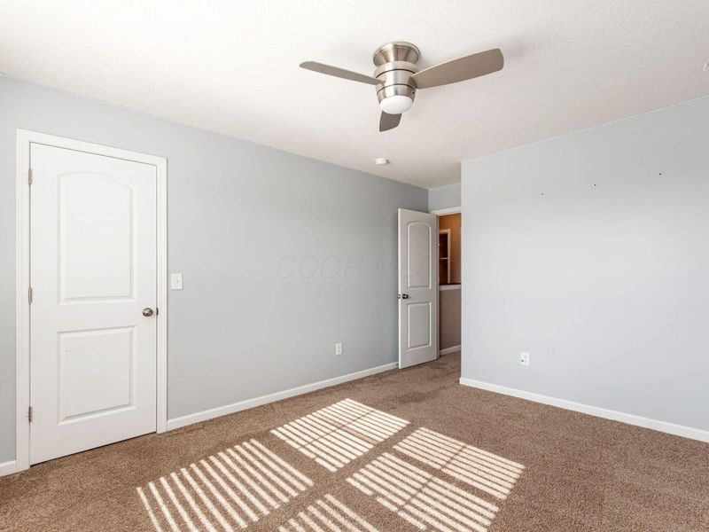 160 Chestnut Commons Drive, Commercial Point, OH 43116 Photo 36