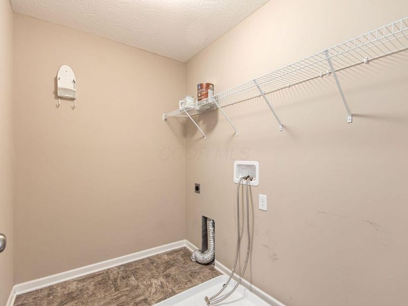 160 Chestnut Commons Drive, Commercial Point, OH 43116 Photo 39