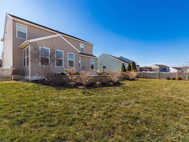 160 Chestnut Commons Drive, Commercial Point, OH 43116 Photo 48