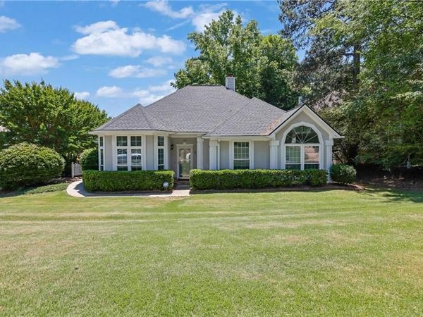 200 Blue Spruce Circle, Alpharetta, GA 30005