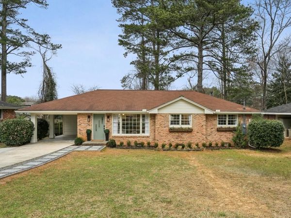 2874 Arrow Creek Drive , Atlanta, GA 30341