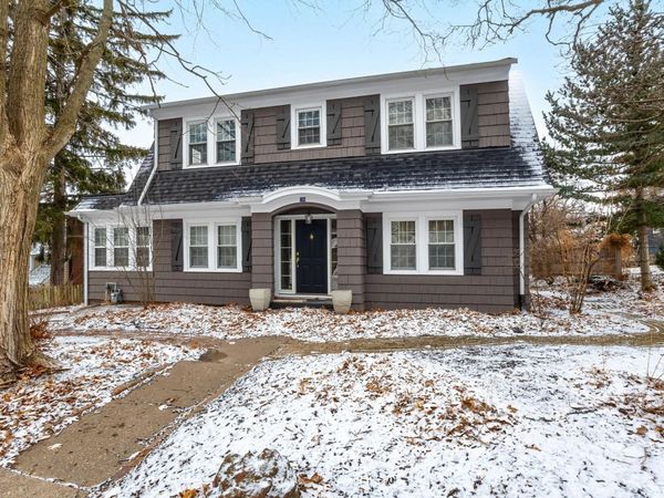 70 Crestwood Terrace , Davenport, IA 52803