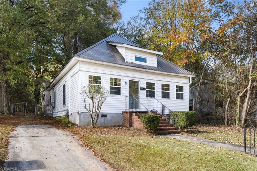 1004 Highland Avenue, Greensboro, NC 27403 Main Photo
