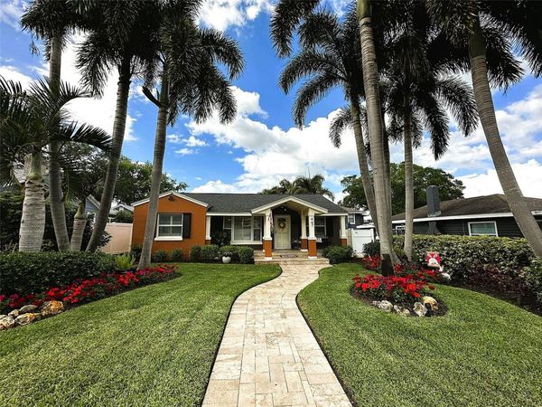 467 31ST AVENUE N, ST PETERSBURG, FL 33704