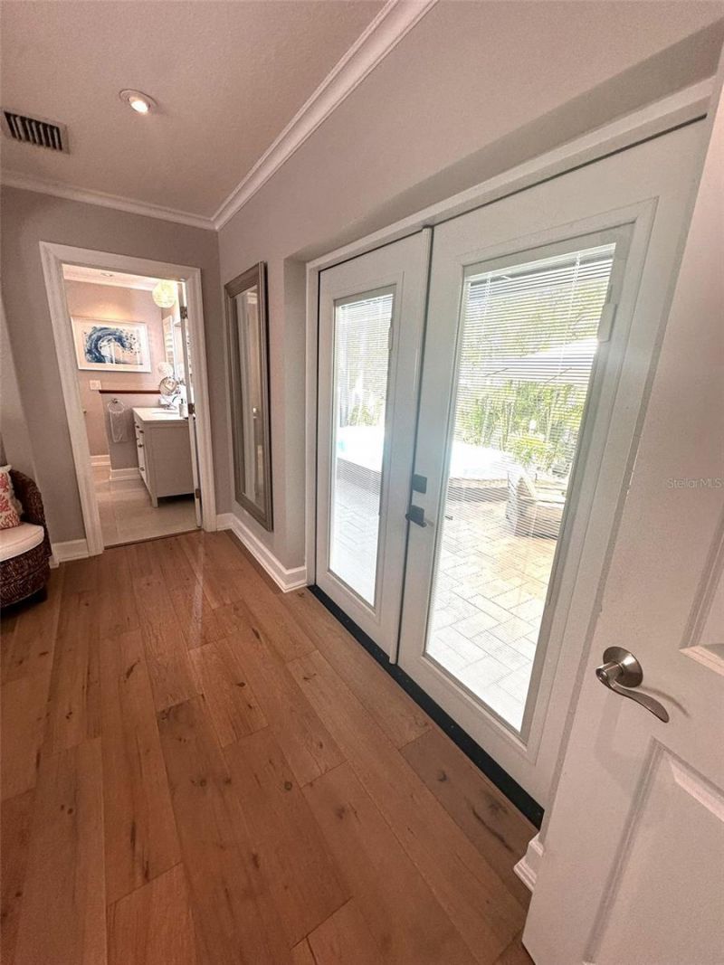 467 31st Avenue N, Saint Petersburg, FL 33704 Photo