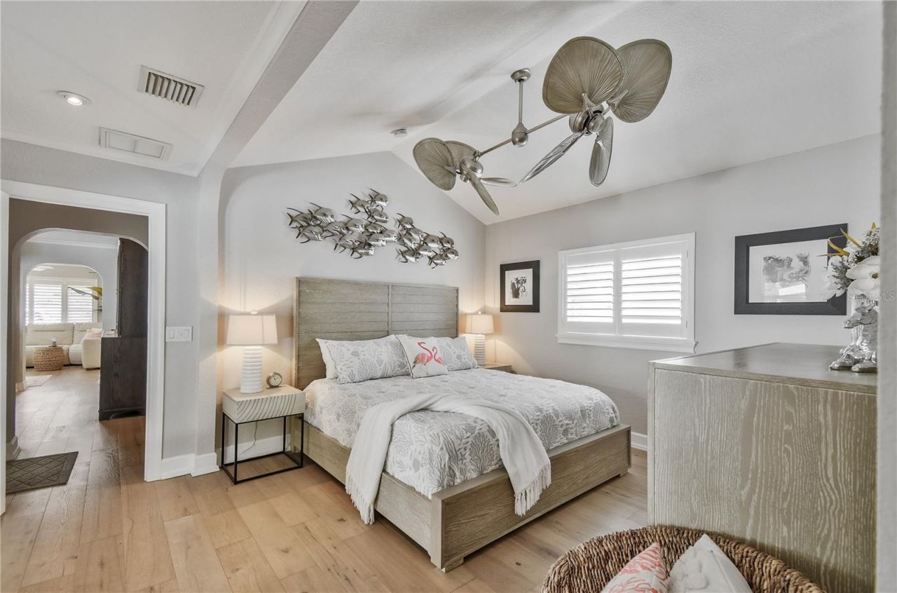 467 31st Avenue N, Saint Petersburg, FL 33704 Photo