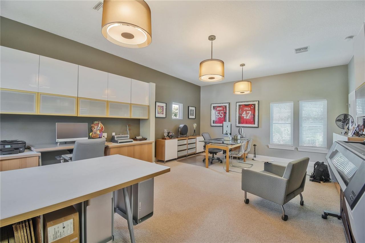 467 31st Avenue N, Saint Petersburg, FL 33704 Photo