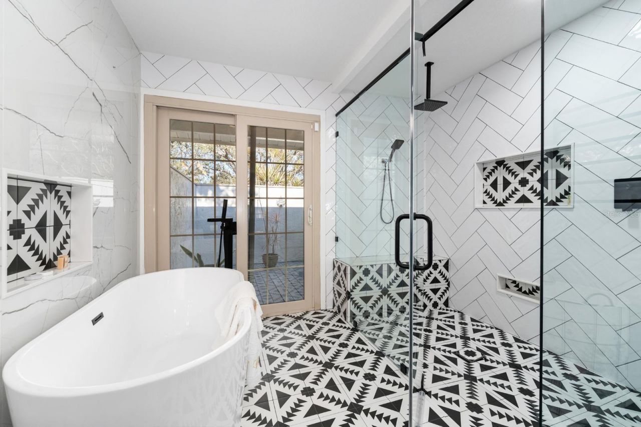 767 Caya Costa Court Ne, Saint Petersburg, FL 33702 Photo