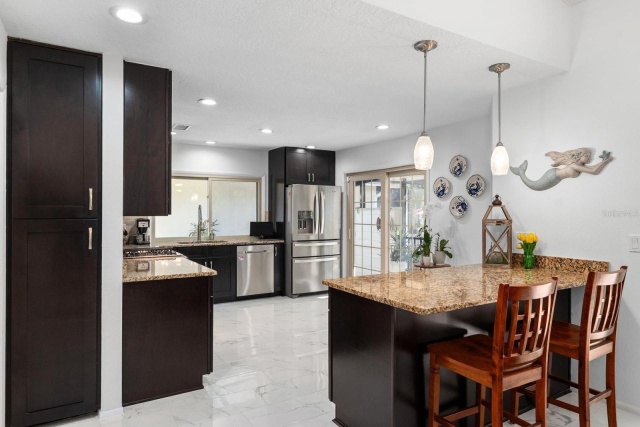 767 Caya Costa Court Ne, Saint Petersburg, FL 33702 Photo