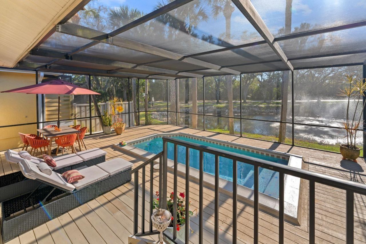 767 Caya Costa Court Ne, Saint Petersburg, FL 33702 Photo