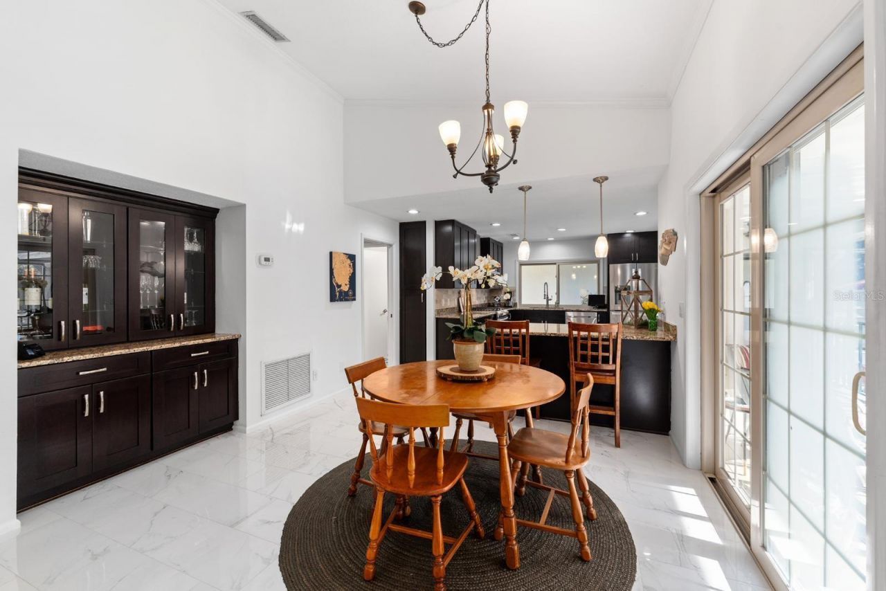 767 Caya Costa Court Ne, Saint Petersburg, FL 33702 Photo