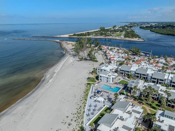 1555 TARPON CENTER DRIVE , Unit 242, VENICE, FL 34285